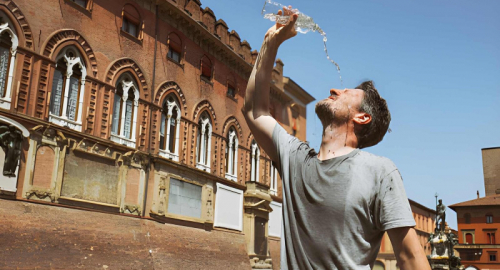 Caldo in Italia, bollini rossi e allerte in aumento